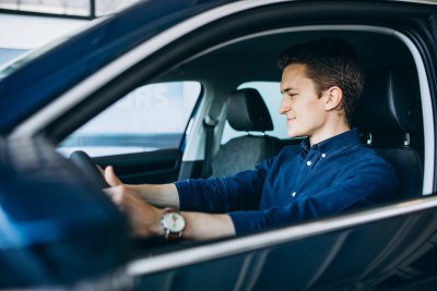 Een compacte auto of toch een grote station? Dit zijn de voor- en nadelen van beide types