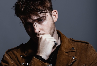 Suède is het onverwachte materiaal van deze zomer